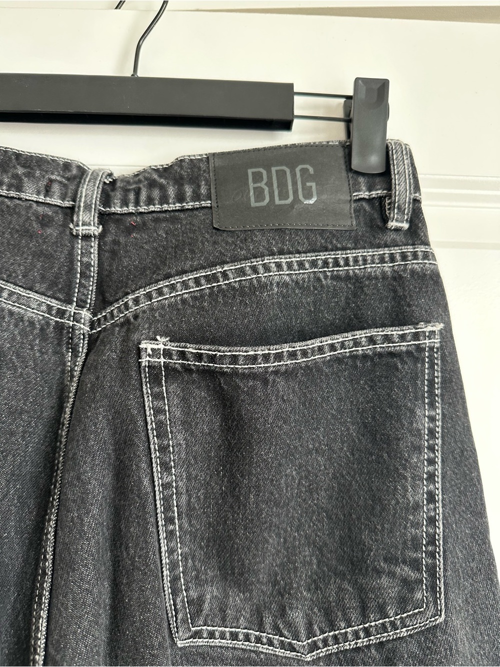 NWT BDG High-Waisted Baggy Jean — Embroidered - Picture 11 of 11